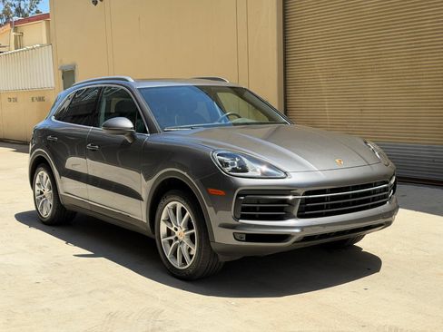 Used 2019 Porsche Cayenne AWD/4WD image 4