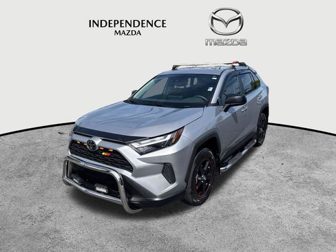 Used 2024 Toyota RAV4 LE FWD image 7