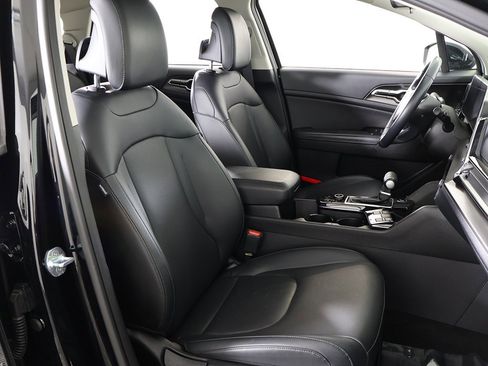 Certified 2023 Kia Sportage EX image 31