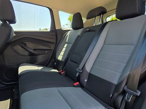 Used 2016 Ford Escape SE FWD image 17
