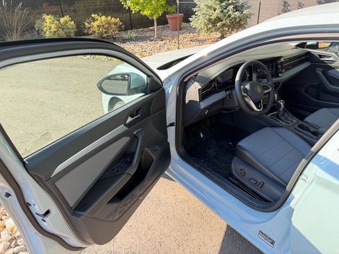 New 2025 Volkswagen Jetta SE image 19