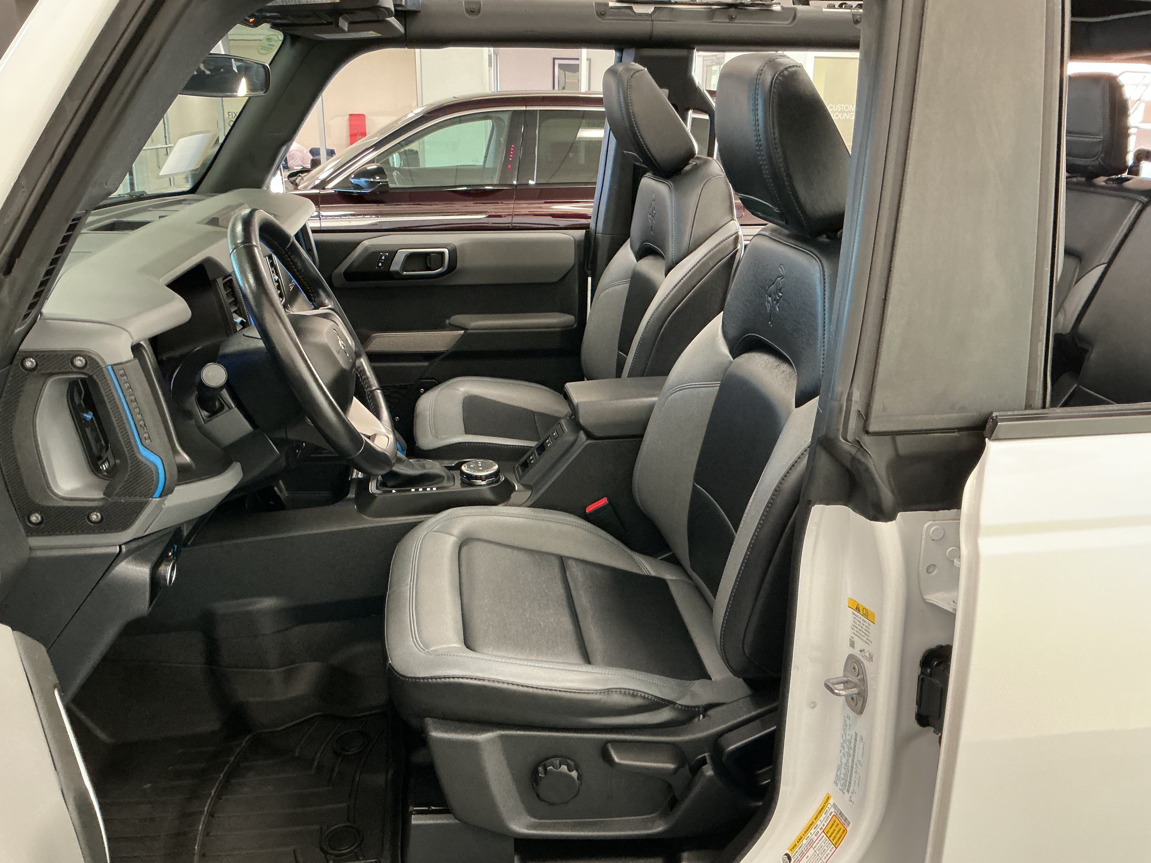 Used 2023 Ford Bronco Black Diamond AWD/4WD image 17