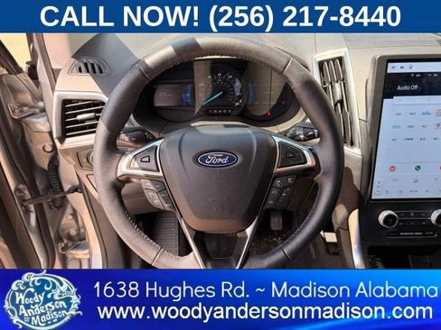 Used 2024 Ford Edge Titanium AWD/4WD image 12