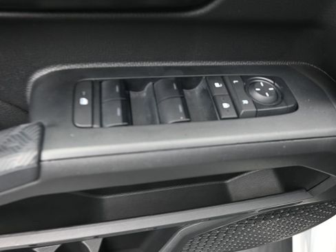 Used 2024 Toyota Tacoma SR5 AWD/4WD image 22