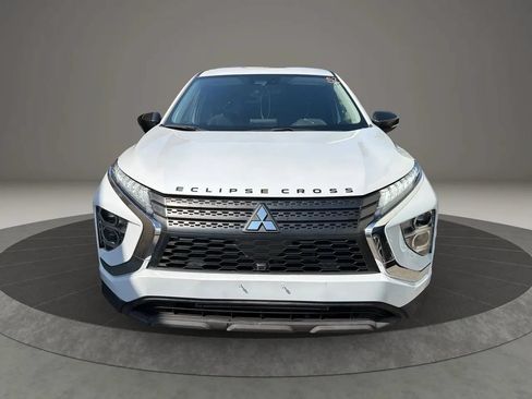 Used 2024 Mitsubishi Eclipse Cross LE AWD/4WD image 2