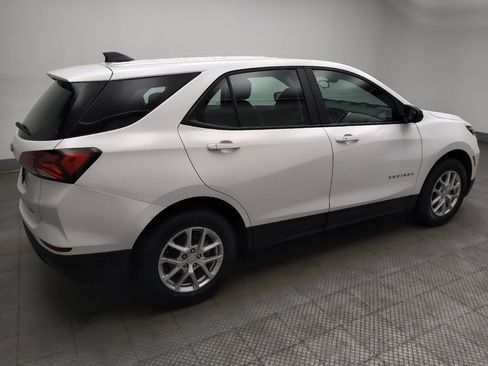 Used 2024 Chevrolet Equinox LS AWD/4WD image 10