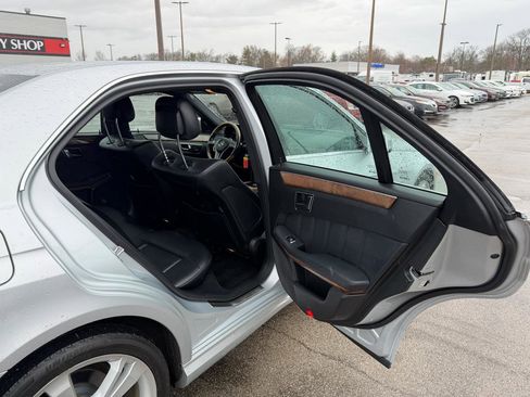Used 2012 Mercedes-Benz E 350 4MATIC Sedan image 10