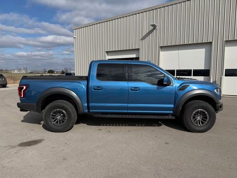 Used 2019 Ford F150 Raptor w/ Equipment Group 802A Luxury image 17