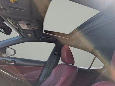 Used 2019 Lexus IS 300 F Sport w/ F Sport Package image 18