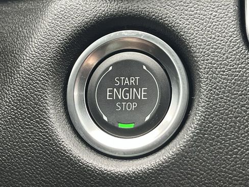 New 2025 Chevrolet Colorado W/T image 18