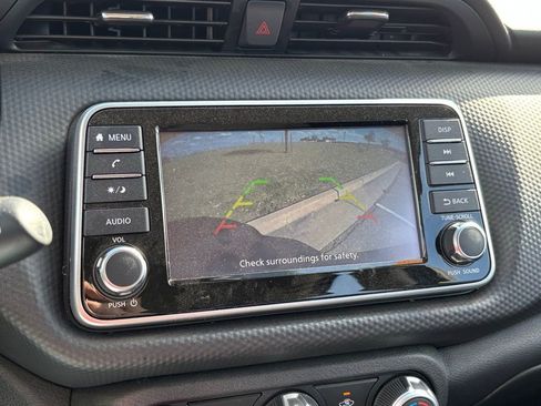Used 2025 Nissan Kicks Play S image 10