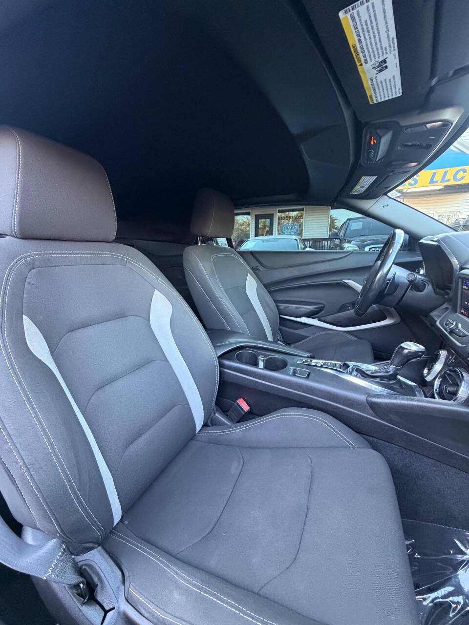 Used 2020 Chevrolet Camaro LT RWD image 19