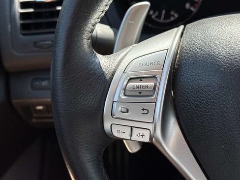 Used 2016 Nissan Altima 3.5 SL FWD image 24