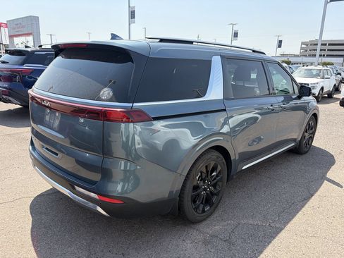 Used 2022 Kia Carnival SX Prestige FWD image 11