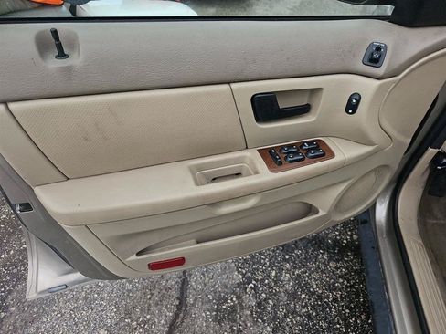 Used 2006 Ford Taurus SEL FWD image 15