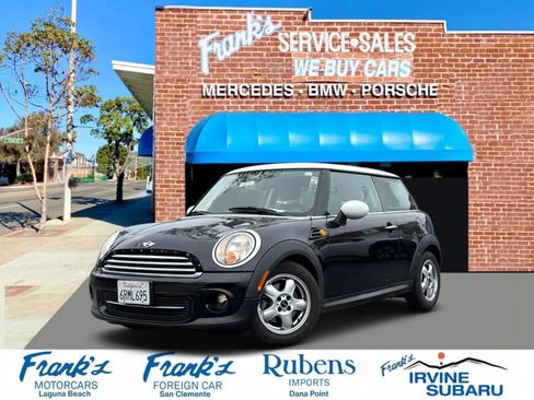 Used 2011 MINI Cooper Hardtop image 1