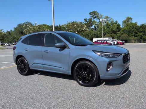 Used 2023 Ford Escape ST-Line Elite AWD/4WD image 2
