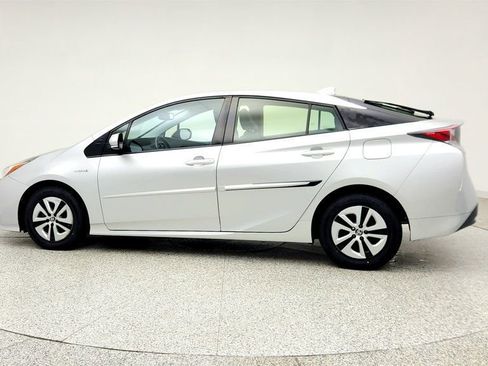 Used 2016 Toyota Prius Four w/ Protection Package FWD image 8