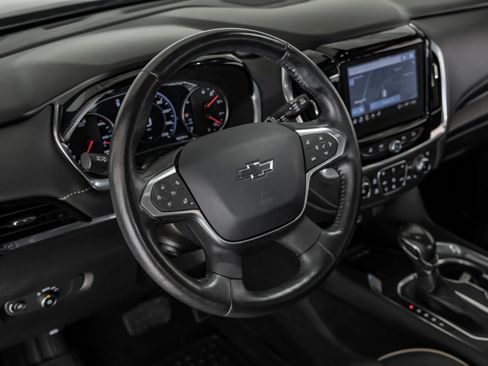 Used 2022 Chevrolet Traverse Premier w/ Redline Edition FWD image 17