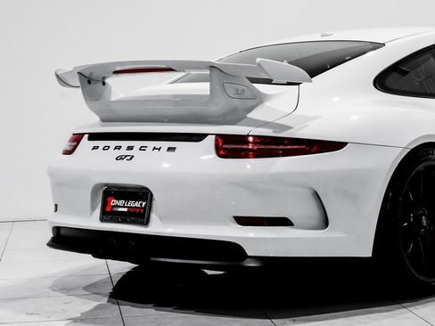 Used 2015 Porsche 911 GT3 image 11