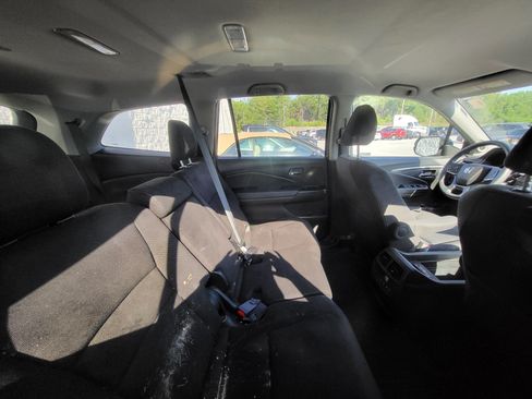 Used 2021 Honda Pilot EX image 9