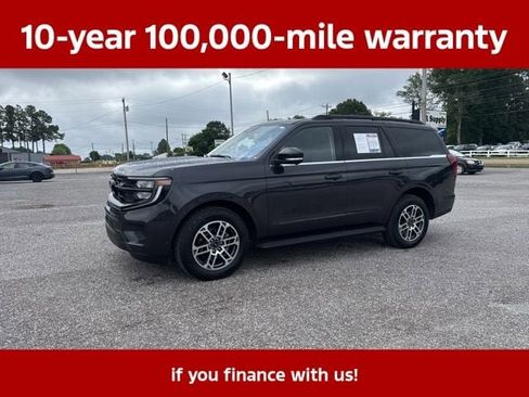 Used 2025 Ford Expedition Active AWD/4WD image 3
