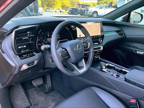 Used 2025 Lexus RX 350 Premium w/ Convenience Package FWD image 10