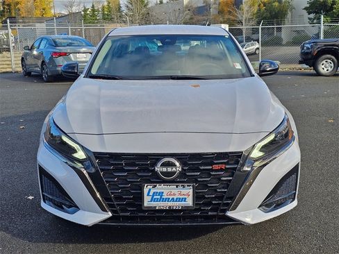 New 2025 Nissan Altima 2.5 SR image 2