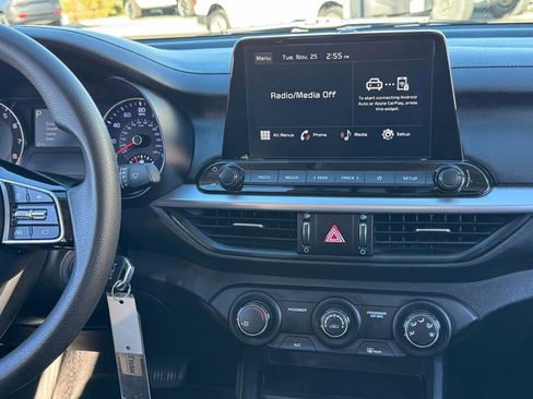 Used 2023 Kia Forte LXS image 18