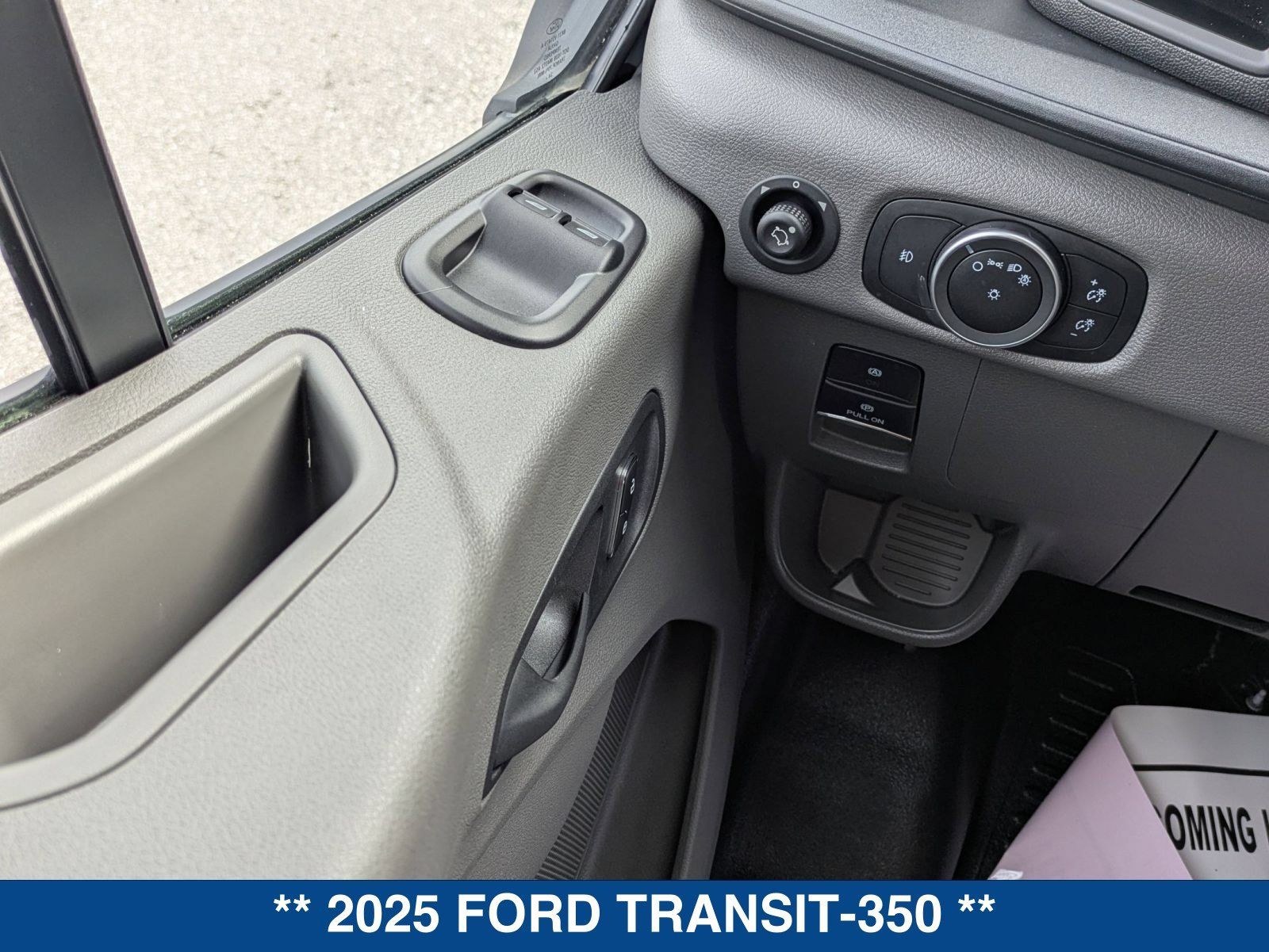 New 2025 Ford Transit 350 w/ Interior Upgrade Package RWD image 22