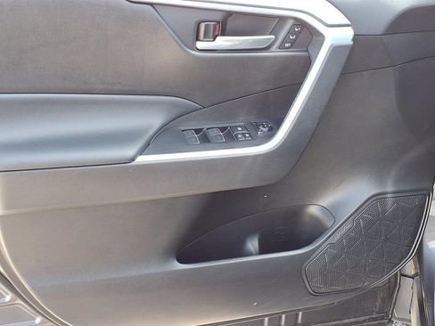 Used 2022 Toyota RAV4 XLE Premium AWD/4WD image 22
