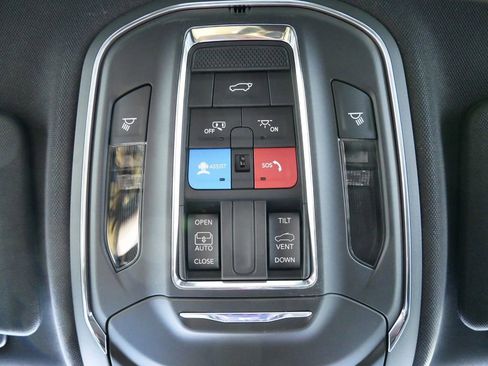 Certified 2024 Jeep Grand Cherokee Altitude image 51