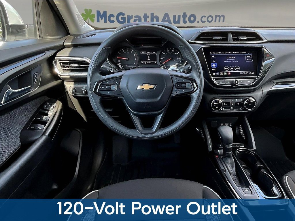 Used 2023 Chevrolet TrailBlazer LT w/ Convenience Package AWD/4WD image 11