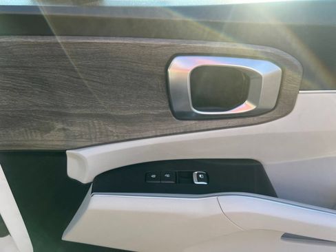 Used 2023 Kia Sorento EX w/ Panoramic Sunroof Package FWD image 39
