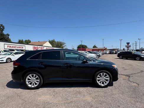Used 2013 Toyota Venza LE FWD image 4