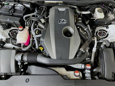 Used 2016 Lexus IS 200t w/ Navigation System Package RWD image 34