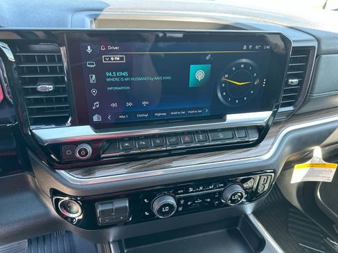 Used 2026 Chevrolet Silverado 1500 LT Trail Boss w/ LT Trail Boss Premium Package image 16