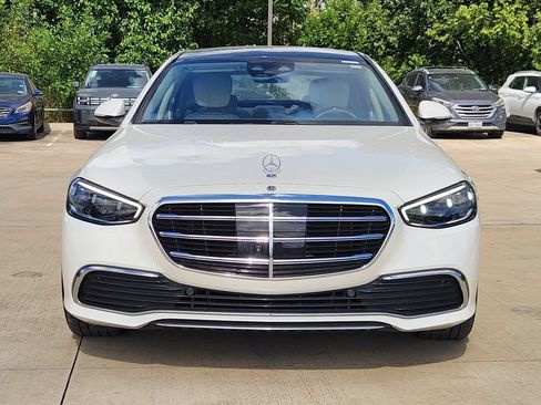 Used 2023 Mercedes-Benz S 500 4MATIC image 2