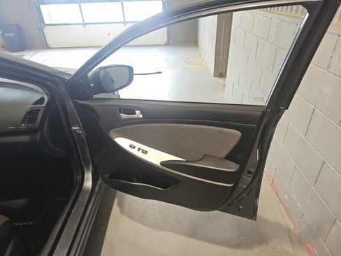 Used 2013 Hyundai Accent GS FWD image 22