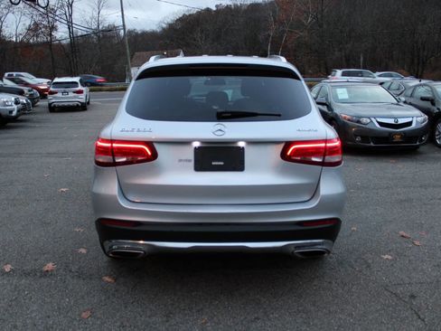 Used 2017 Mercedes-Benz GLC 300 4MATIC image 9