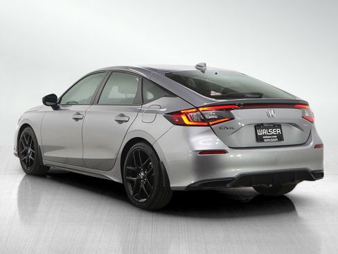 Used 2024 Honda Civic Sport image 4