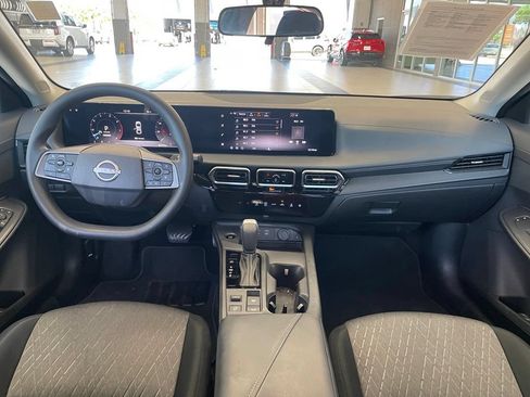 Used 2026 Nissan Sentra SV w/ Floor Mat Package FWD image 11