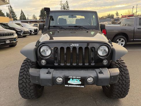 Used 2017 Jeep Wrangler Sport image 14