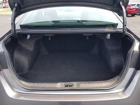 Used 2024 Nissan Altima 2.5 SV FWD image 7