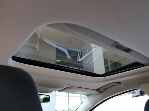 Used 2020 Ford Fusion SE FWD image 22