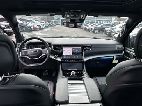 New 2026 Jeep Grand Wagoneer Limited w/ Premium Group II image 39