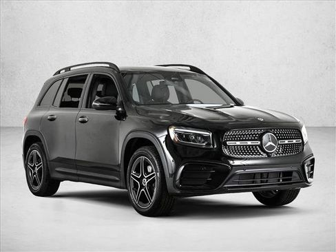 New 2026 Mercedes-Benz GLB 250 4MATIC image 3