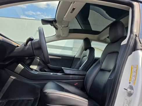 Used 2022 Tesla Model 3 Long Range AWD/4WD image 25