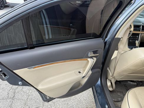 Used 2012 Lincoln MKZ Hybrid image 18