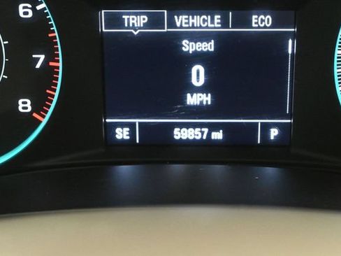 Used 2023 Chevrolet Malibu LS FWD image 13